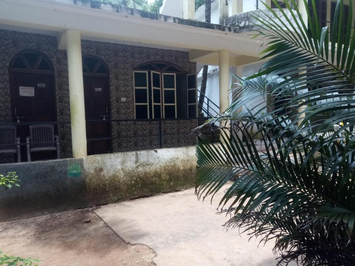 Arambol Residensea Hostel Bagian luar foto
