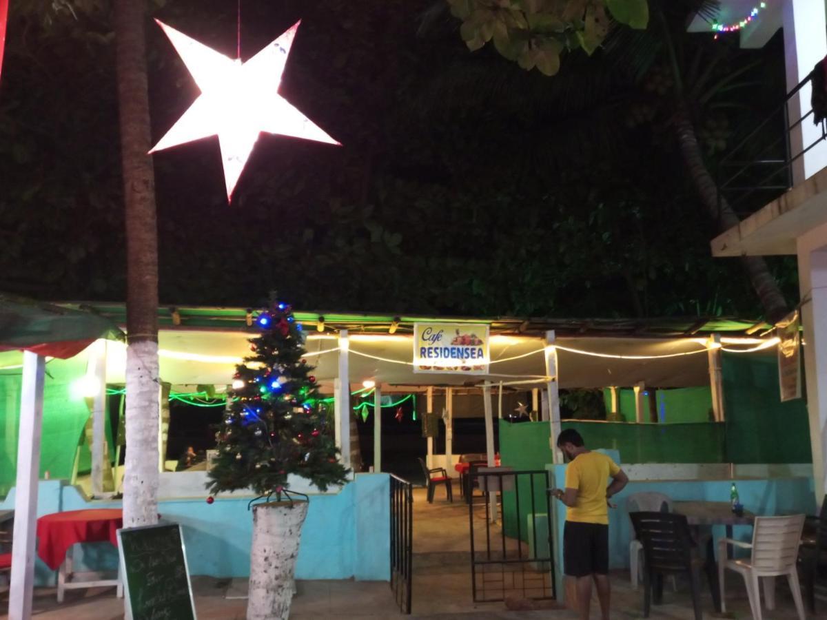 Arambol Residensea Hostel Bagian luar foto
